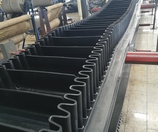 波狀擋邊輸送帶 波狀擋邊輸送帶